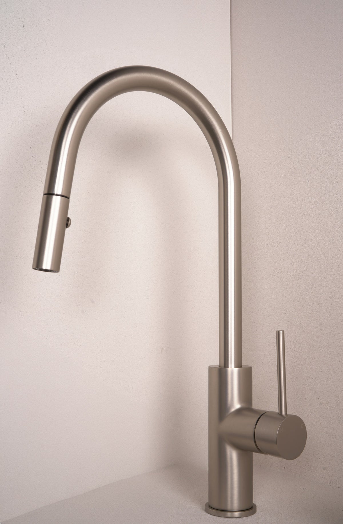 Vela Pull Out Kitchen Mixer Tap