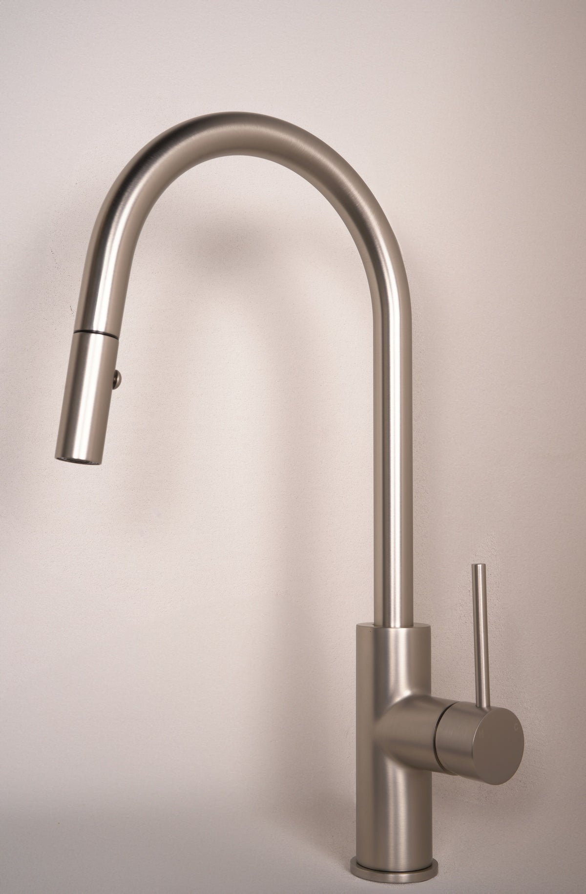 Vela Pull Out Kitchen Mixer Tap
