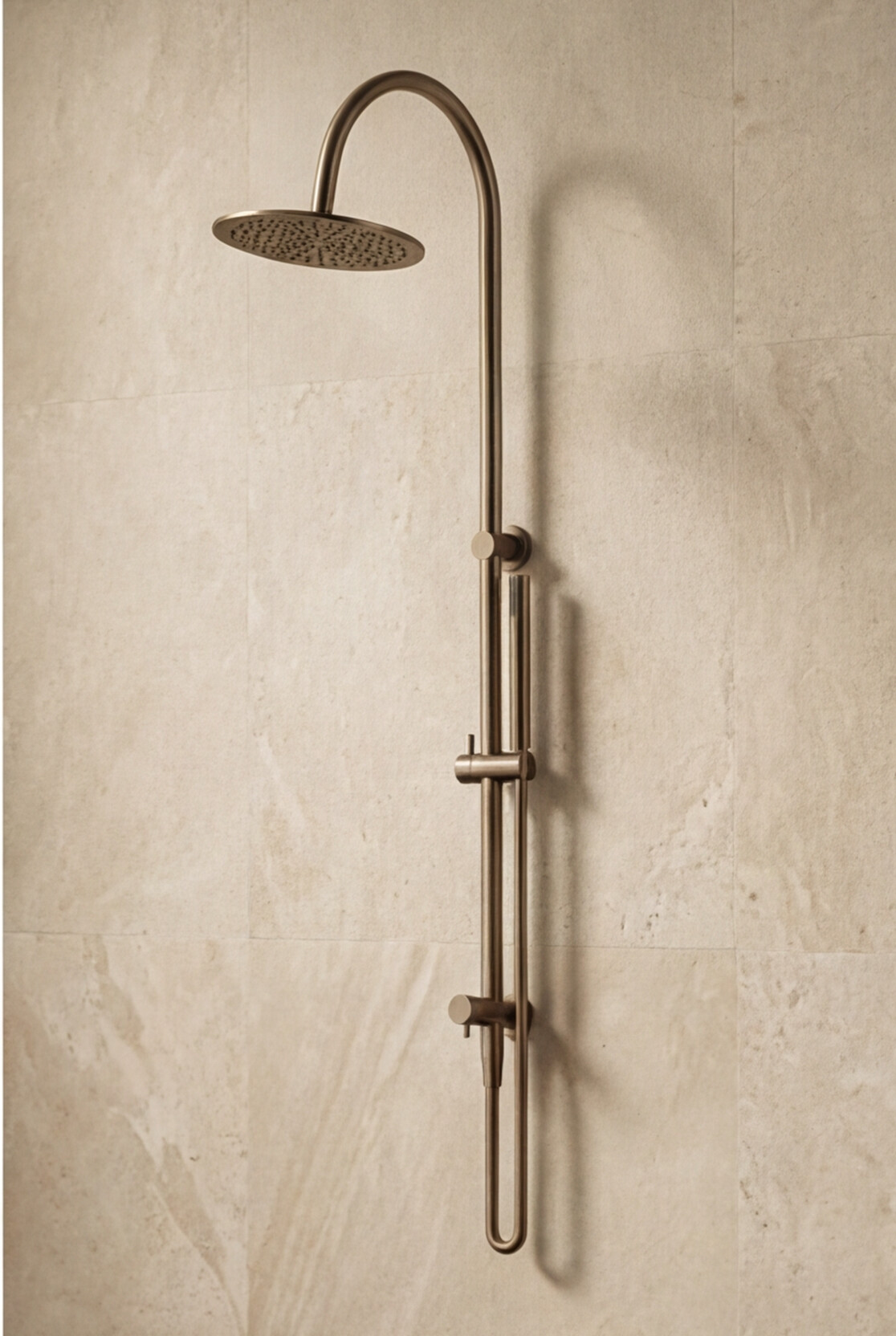 The Lisse Arc Shower Set